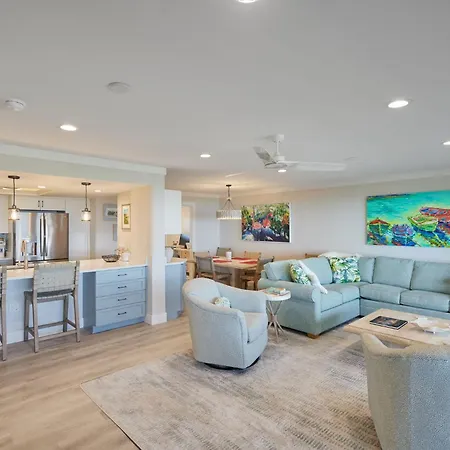 Sublime Gulf Front Residence At Gulfside Place